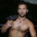 Talented Guy Wanted: Make Me Moan With Your Mouth Magic!